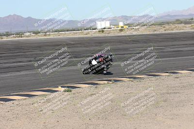 media/Jan-16-2026-CVMA Friday Practice (Fri) [[6f2bf47531]]/5-Racer 4-Trackday1/Session 2 (Bowl)/